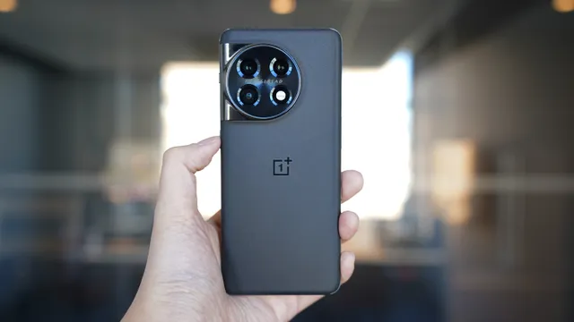 oneplus-11-in-ahnd